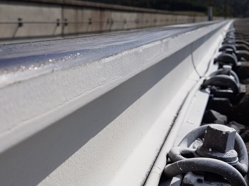 Bientôt des rails peints en blancs: Infrabel tente de lutter contre les effets de la chaleur